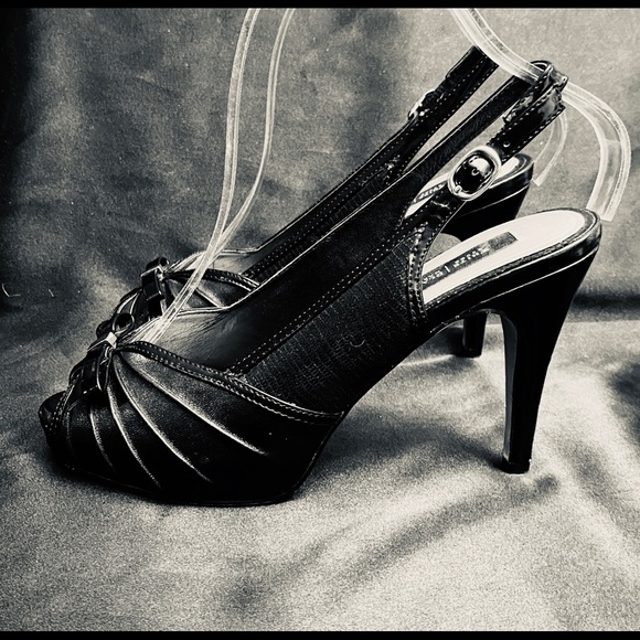 New Women’s WHITE HOUSE BLACK MARKET Platform Heels, Size 7 - Picture 5 of 7